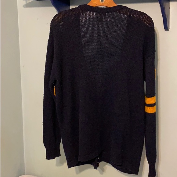 Sweater - Picture 2 of 6